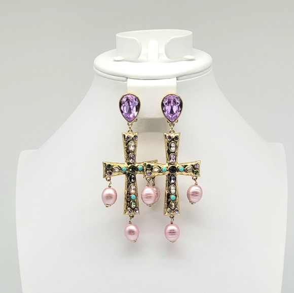 SOLD-Heidi Daus Swarovski Crystal and Glass Pearl Cross Statement Earrings Clip - Picture 10 of 12